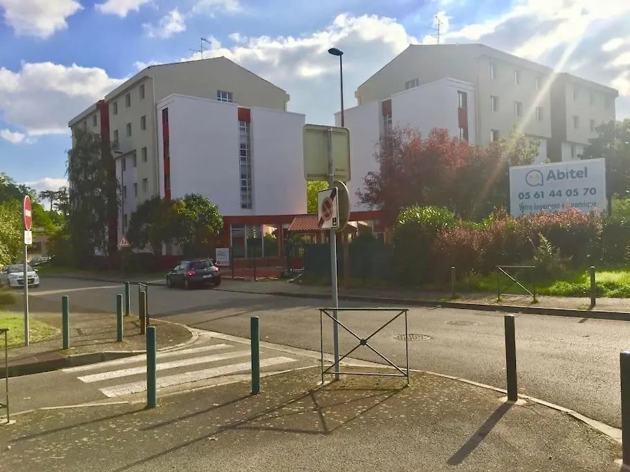 Arc En Ciel Apartment Toulouse 0*,